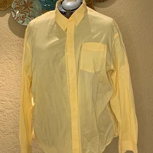 Yellow Men Docker XXL Size shirt never worn